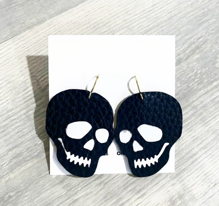 Leather Helloween Skull Earring