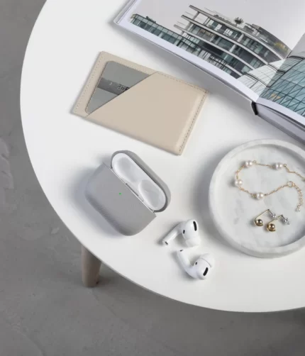 AirPods White Leather Heritage Case