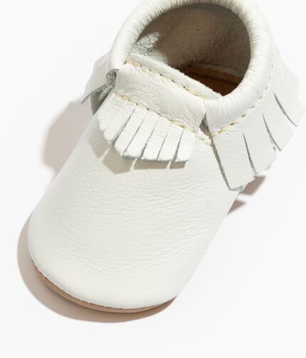 WHITE LEATHER BABY SHOES